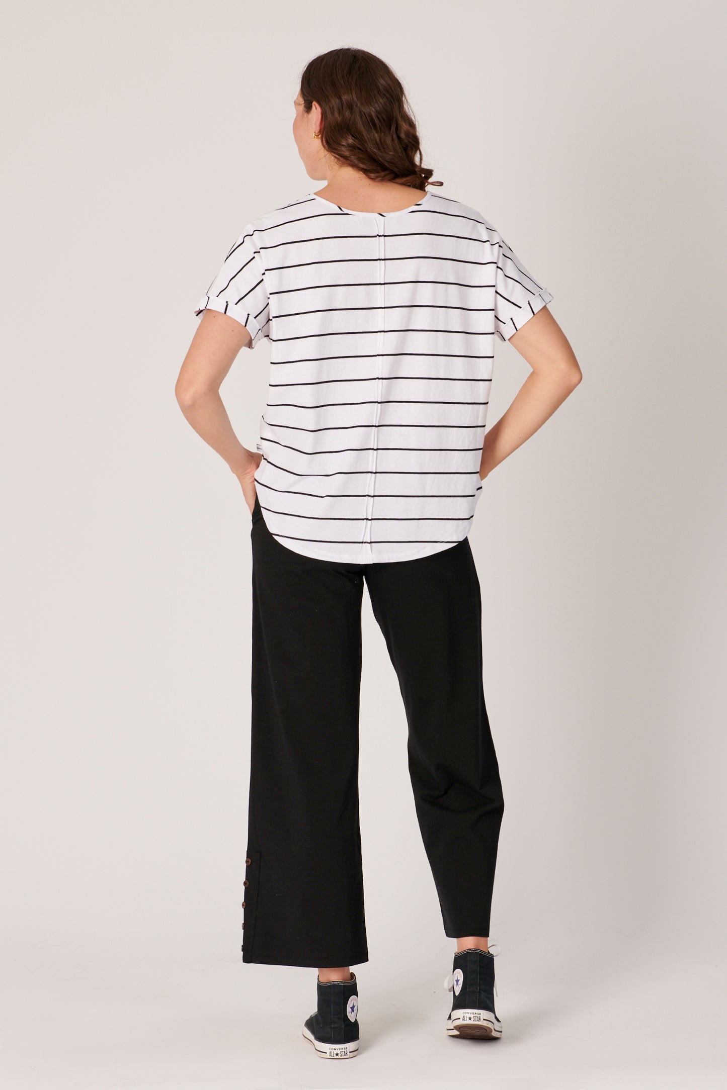 V-Neck Curve Hem Tee - Stripe