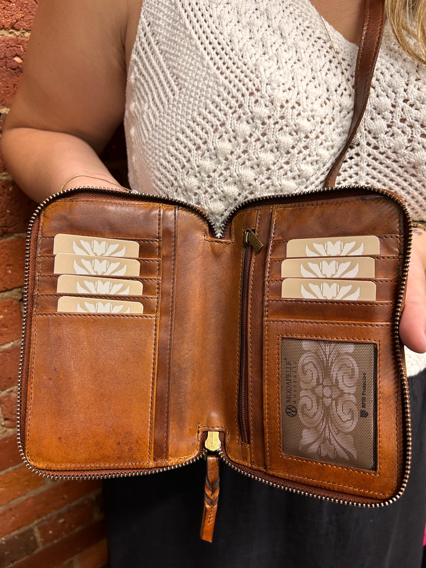 Vintage Leather Phone/Cross Body Wallet - Tan