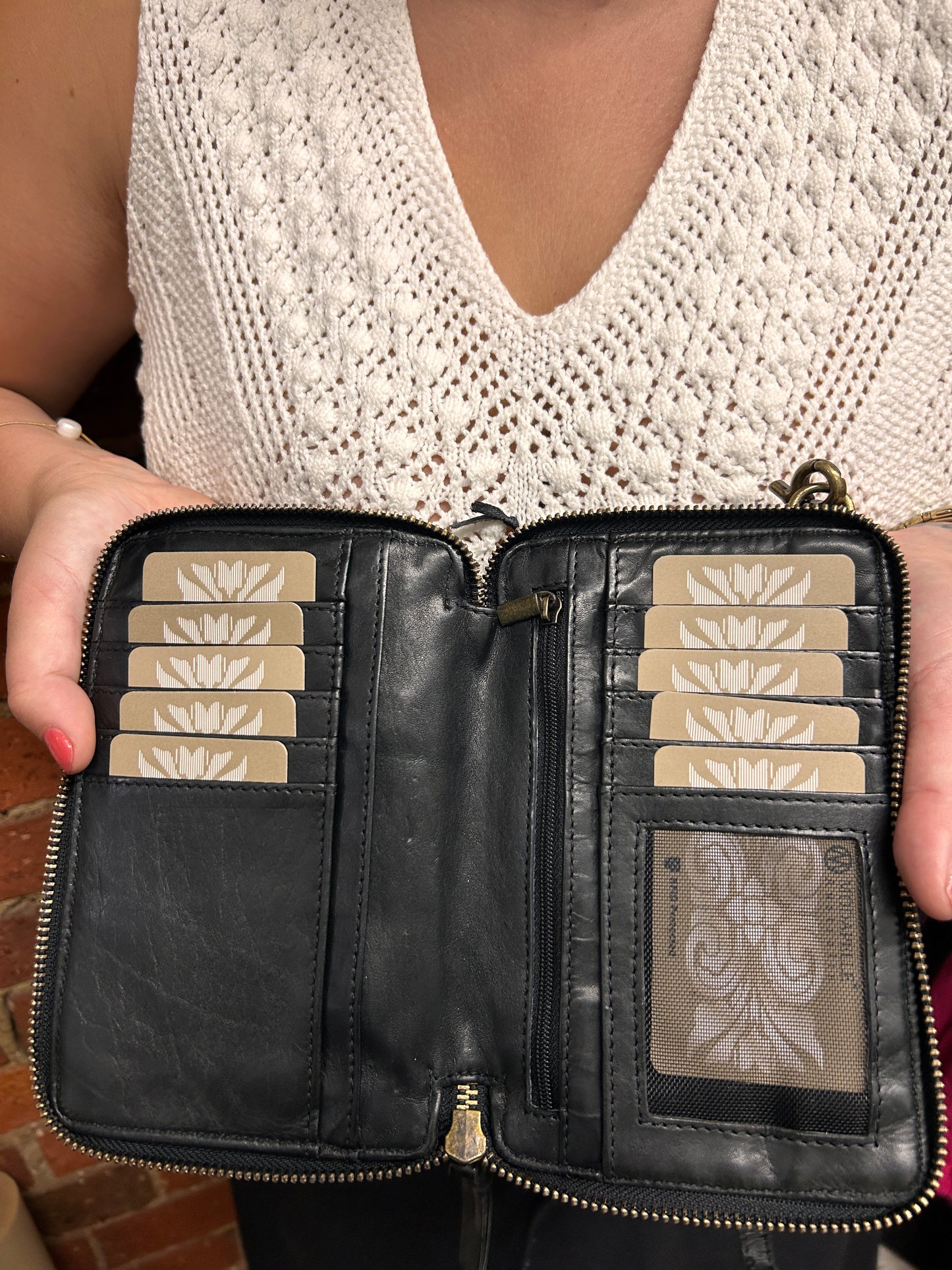 Vintage Leather Phone/Cross Body Wallet - Black