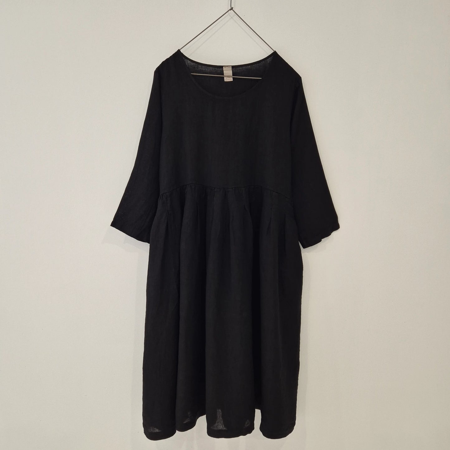 Montaigne Journee Linen Dress - Black