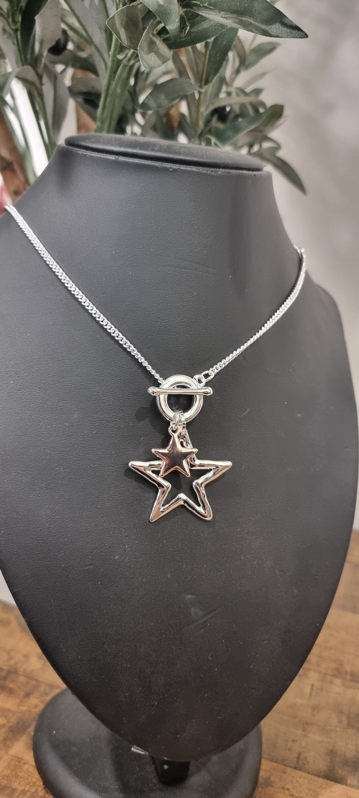 Allure Curb Chain Necklace - Double Star