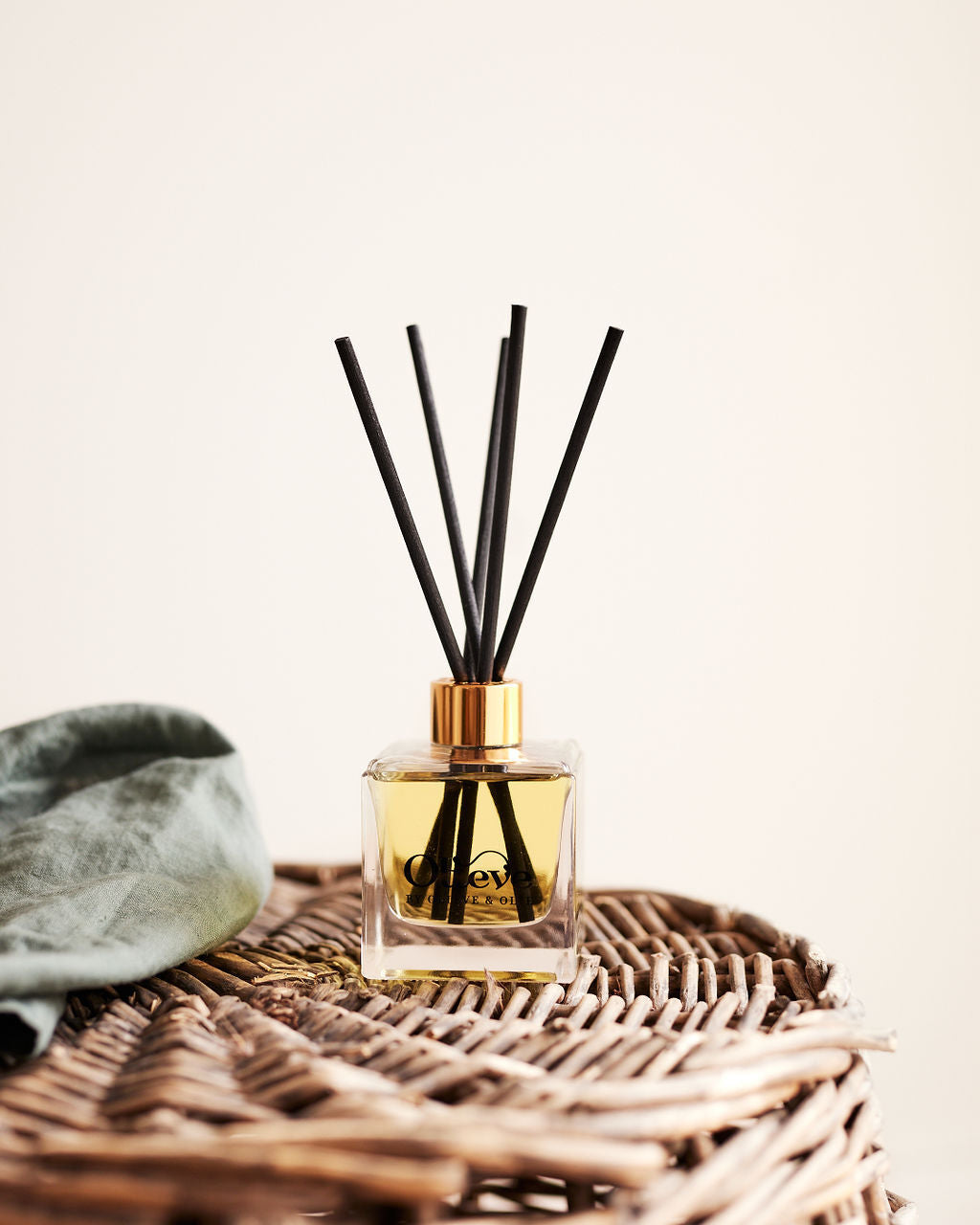 Olieve & Olie Christmas Diffuser - Pine Needle/Eucalyptus